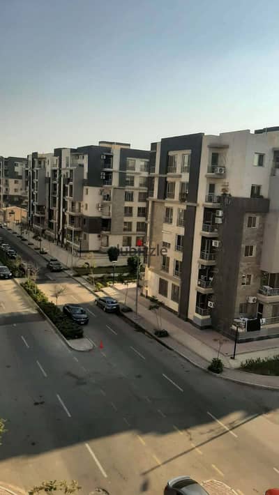 Fully finished 130 apartment for immediate occupancy for sale in the heart of Sheikh Zayed, Janna 2. Resale from the direct owner.