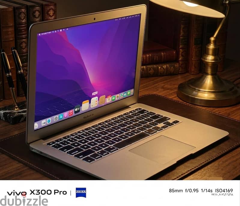 MacBook Air core i5 256 ram 8 3