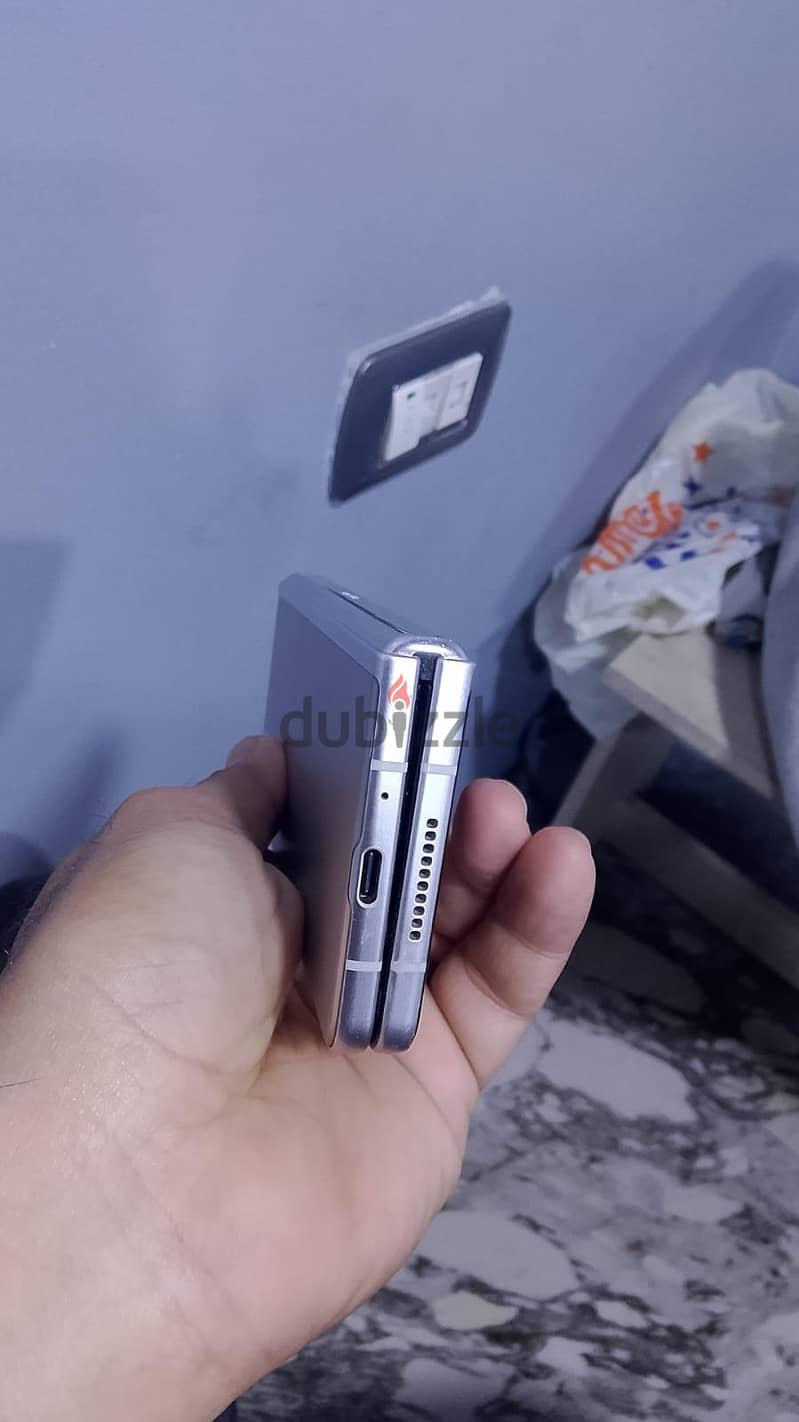 Samsung Z Fold 3 5