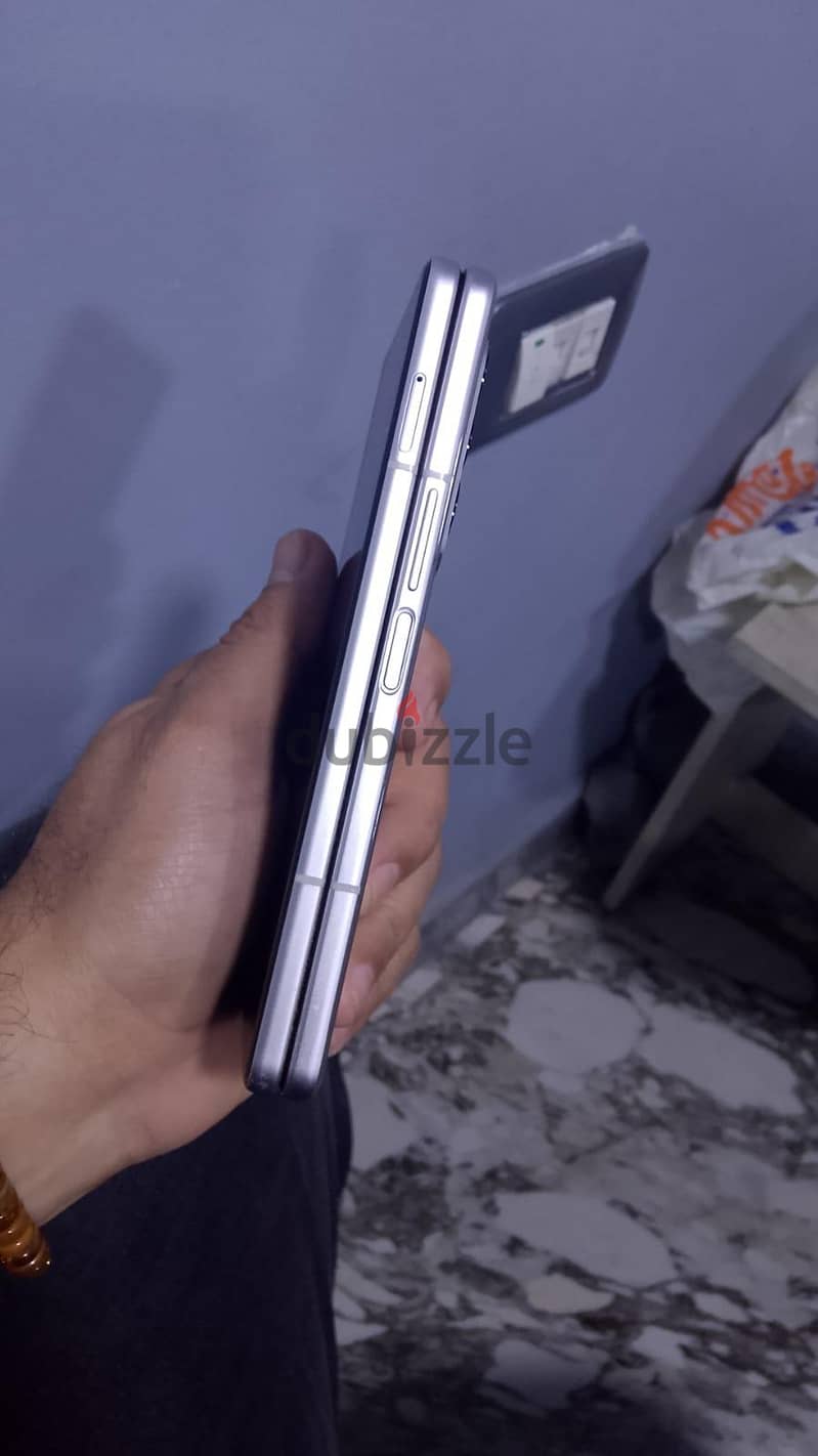Samsung Z Fold 3 6