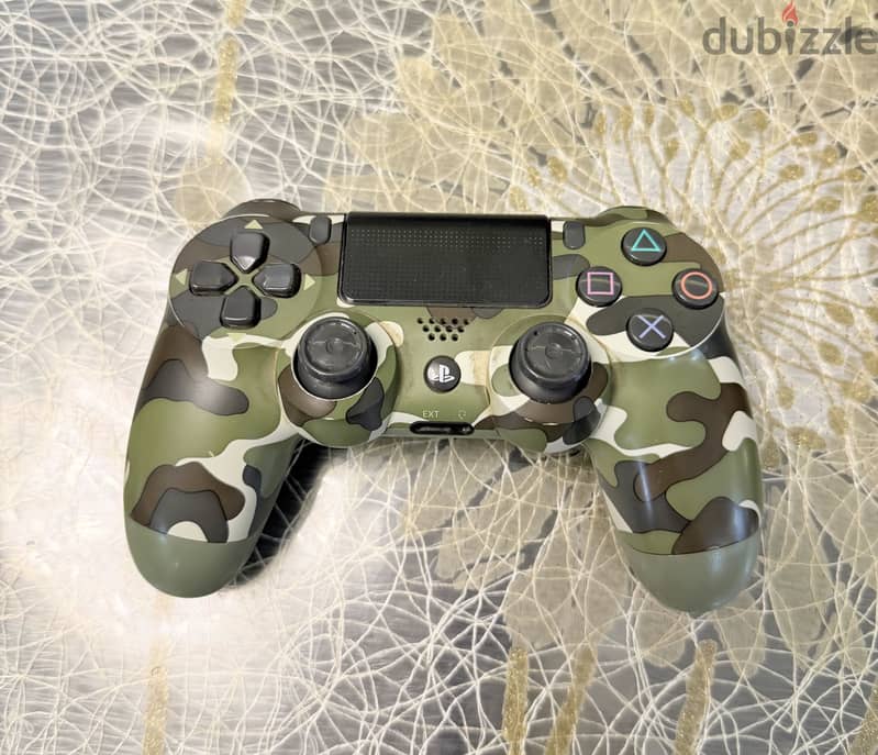 Playstation 4 slim 2