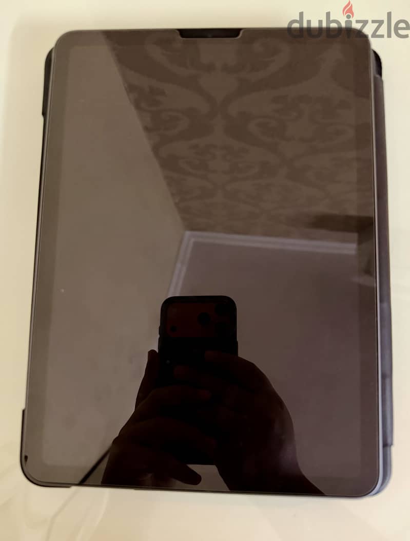 ipad air 4 like new 1