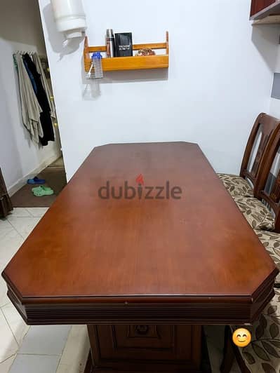 ترابيزة سفرة ٨ كراسي