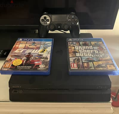 PlayStation 4 slim