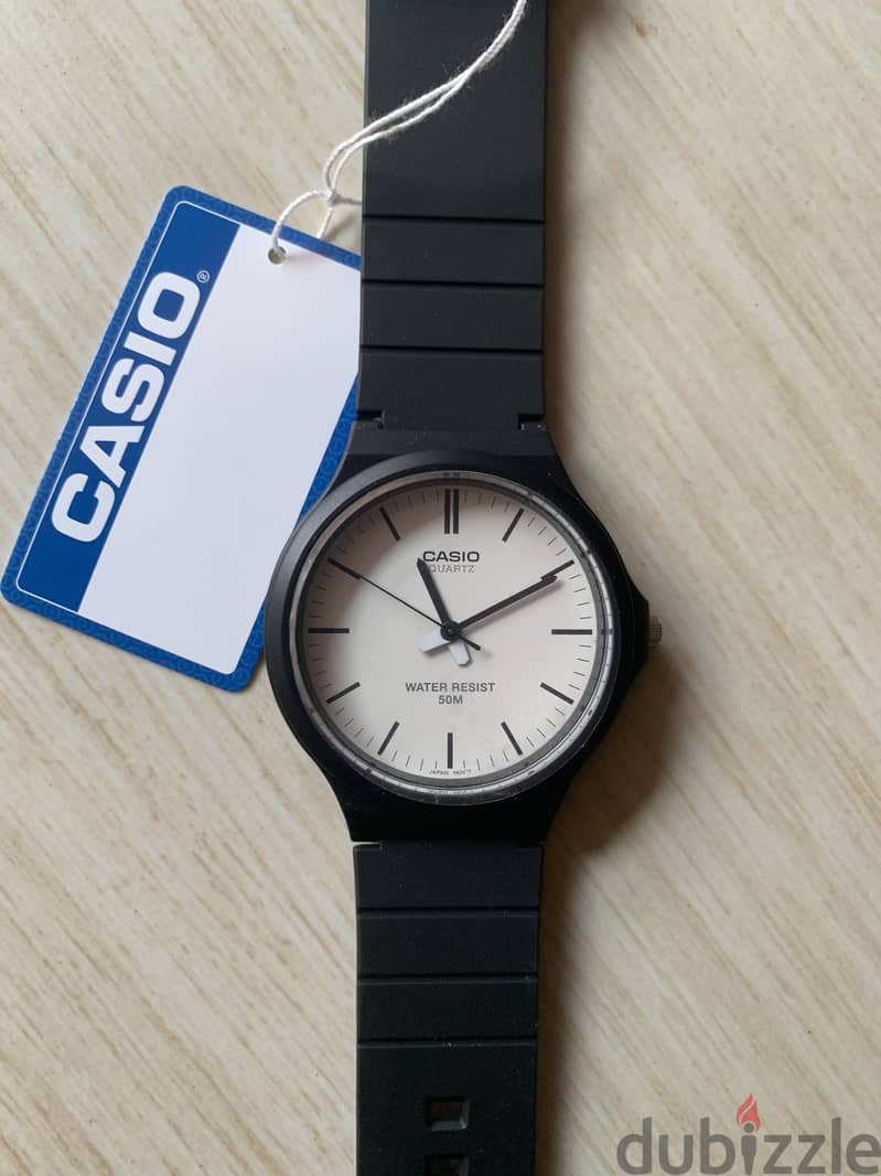 Casio - MW 240 1