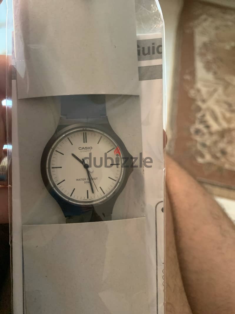 Casio - MW 240 2