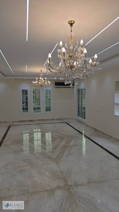 Apartment for rent in Paradise Compound, Fifth Settlement, 230 sq m, first occupancy, fully furnished with kitchen and air conditioning.
