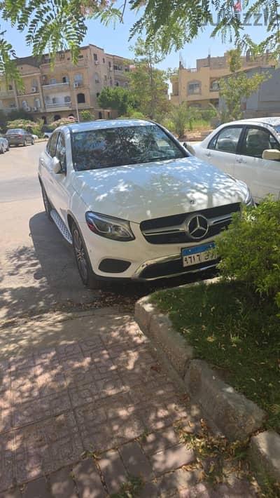 مرسيدس بنز جى إل سى 300 2019