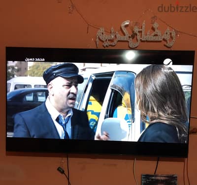 65 بوصة شاشة سامسونج سمارت UHD -AU7000-4K