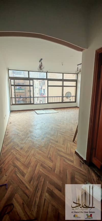 Al-Tawfiq Towers 90m High Lux Special Price for Quick Sale
