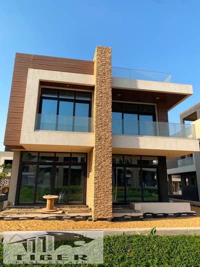 The luxury compounds Midtown Solo capital villa 800m fantastic view