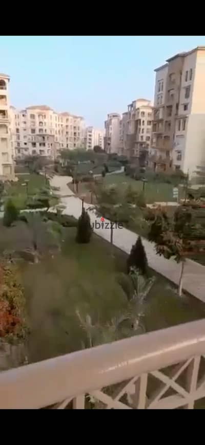 للايجار فى مدينتى شقه نموذج 400 مساحة 200 م بال b2