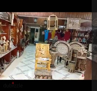 محل سياحي 120 م  للبيع في شارع الأميرة فادية – نزلة السمان – الهرم
