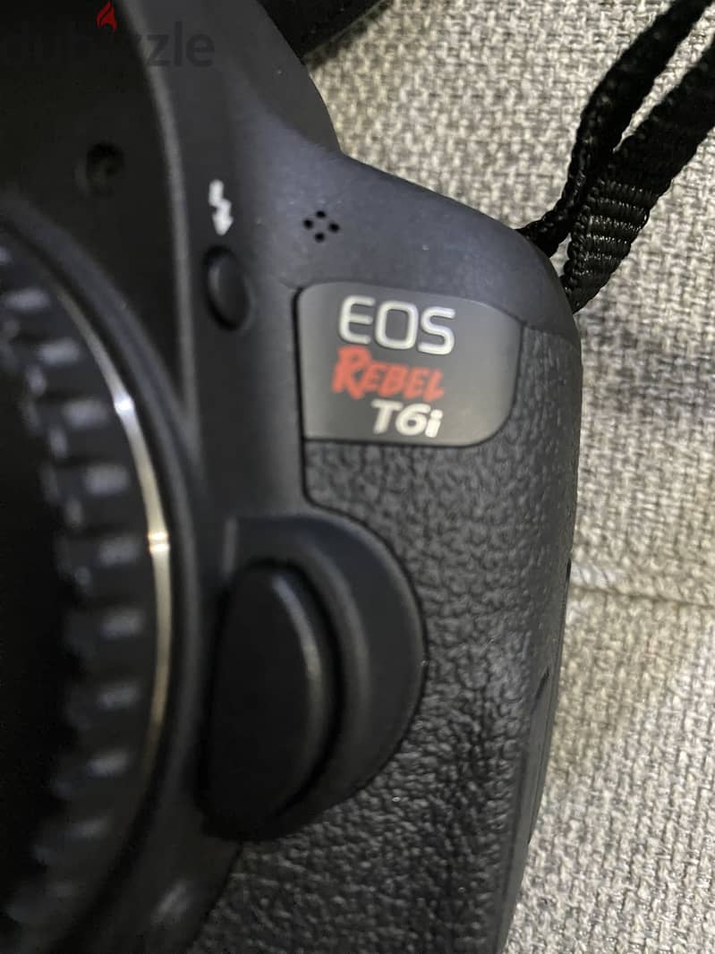 Canon DSLR CAMERA 3