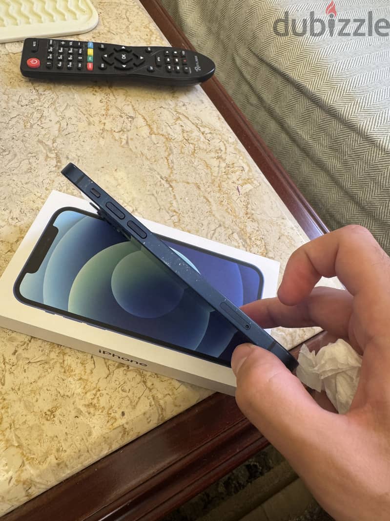 Apple - iPhone 12 4