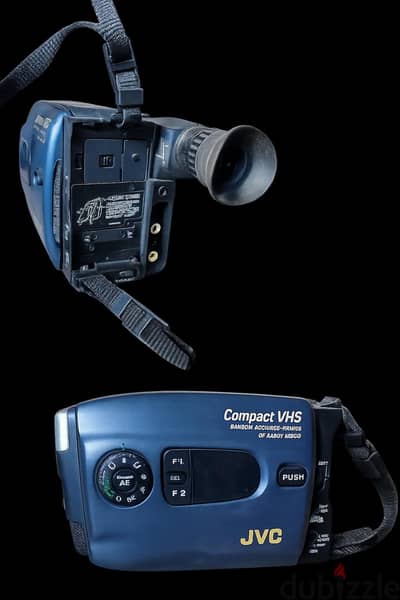 كاميرا فيديو كلاسيكية JVC Compact VHS-C GR-AX400 (Vintage)