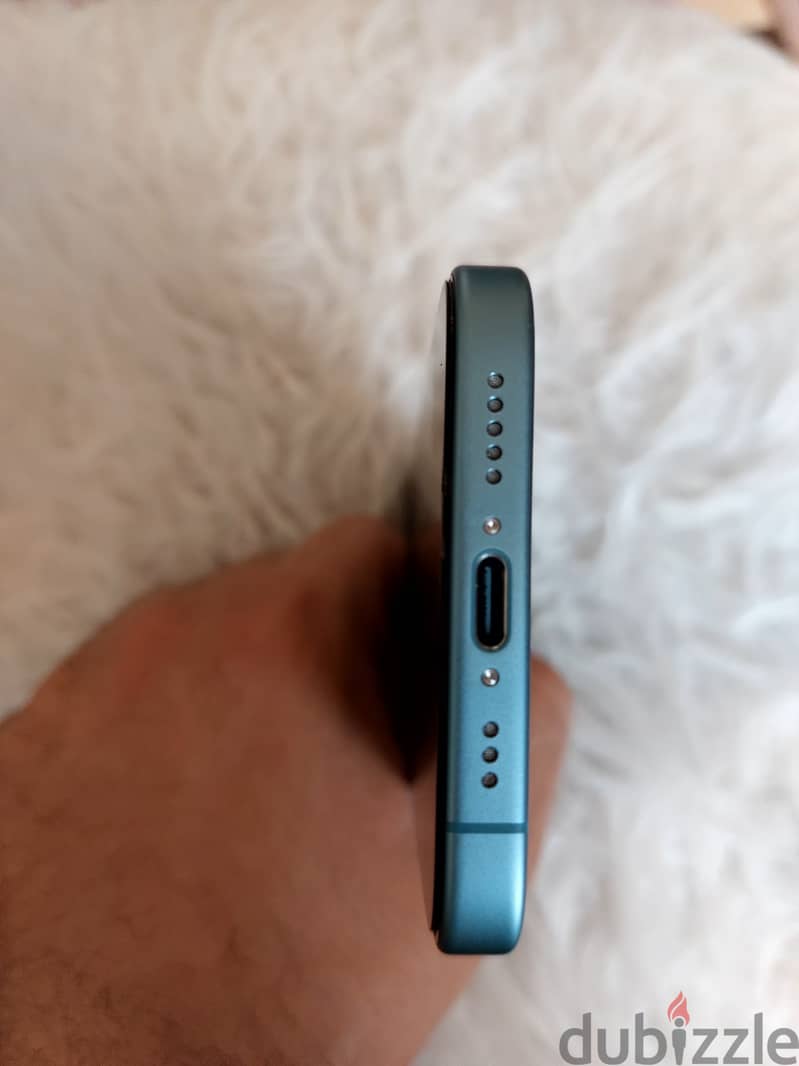 Apple - iPhone 16 10