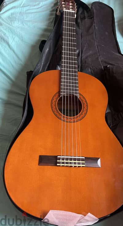 للبيع جيتار Yamaha C40 Classic زيرو
