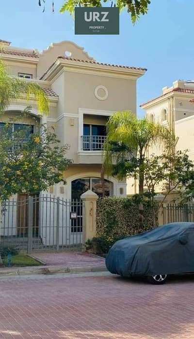 Corner townhouse with a prime layout for sale fully finished with installments over 15 years located on the Suez Road near Al Shorouk Patio Prime and