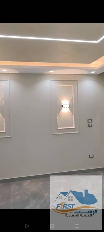 شقه ايجار جديد فى كمبوند فى التجمع الخامس  سوبر لوكس