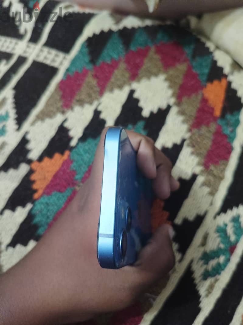 Iphone 13 4