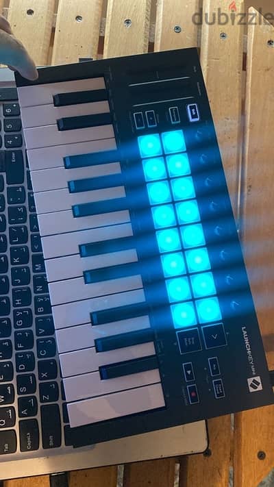 Launchkey Mini MK3 – Novation | كسر زيرو