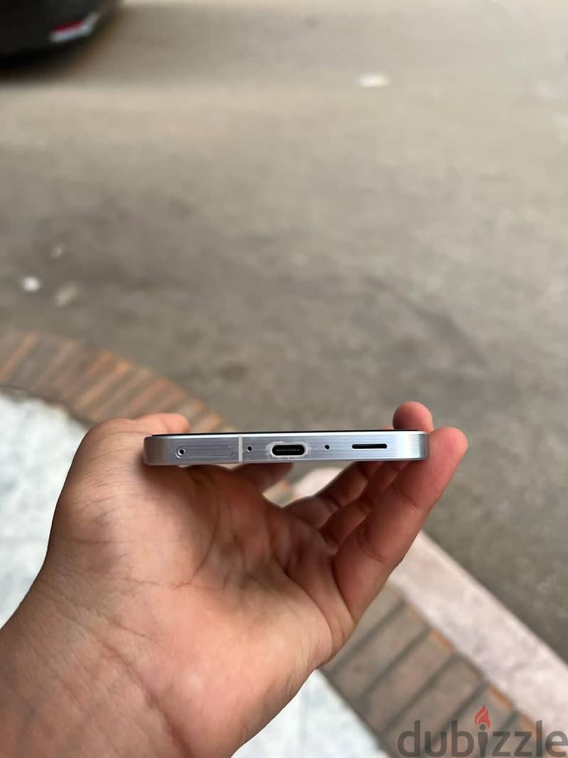 a56 white 6