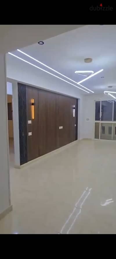 Apartment for rent unfurnished in Degla Palms Compound New October
