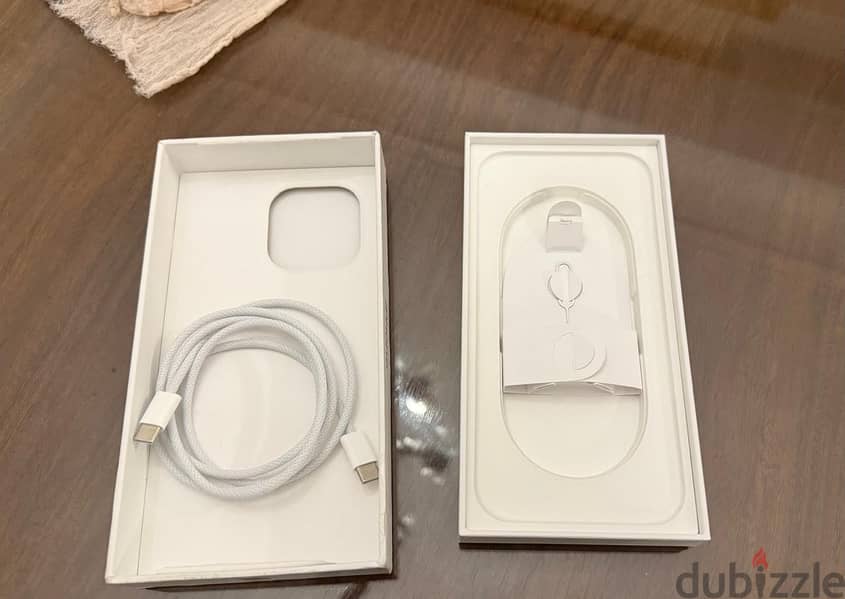 Apple - iPhone 16 Pro Max 2