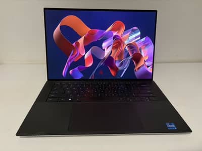 XPS15 9520 1T 16G RAM 3050 ti 4K OLED