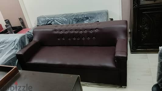 مكاتب وأطقم جلد استقبال