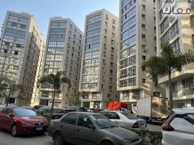 وان قطامية 118متر استلام فوري بمقدم 397الف والباقي تقسيط على 9 سنوات استلام فوري على طريق الدائري مباشرةا