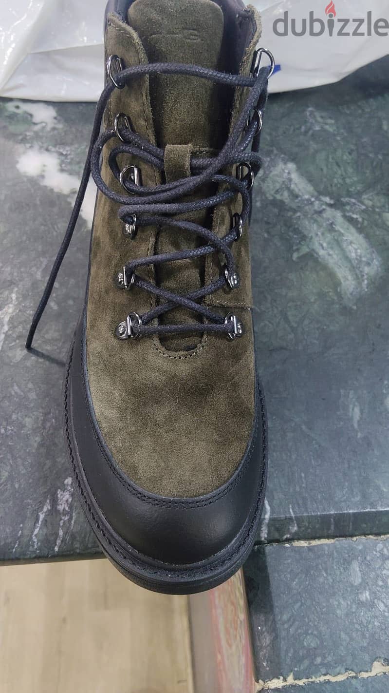 Geox leather boot size 43 2