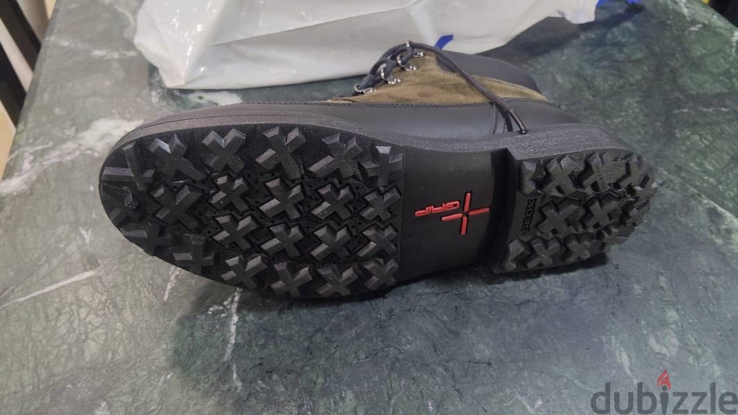 Geox leather boot size 43 6