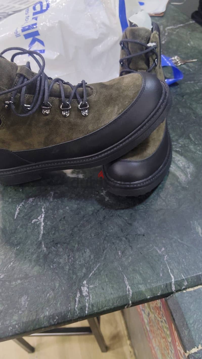 Geox leather boot size 43 7