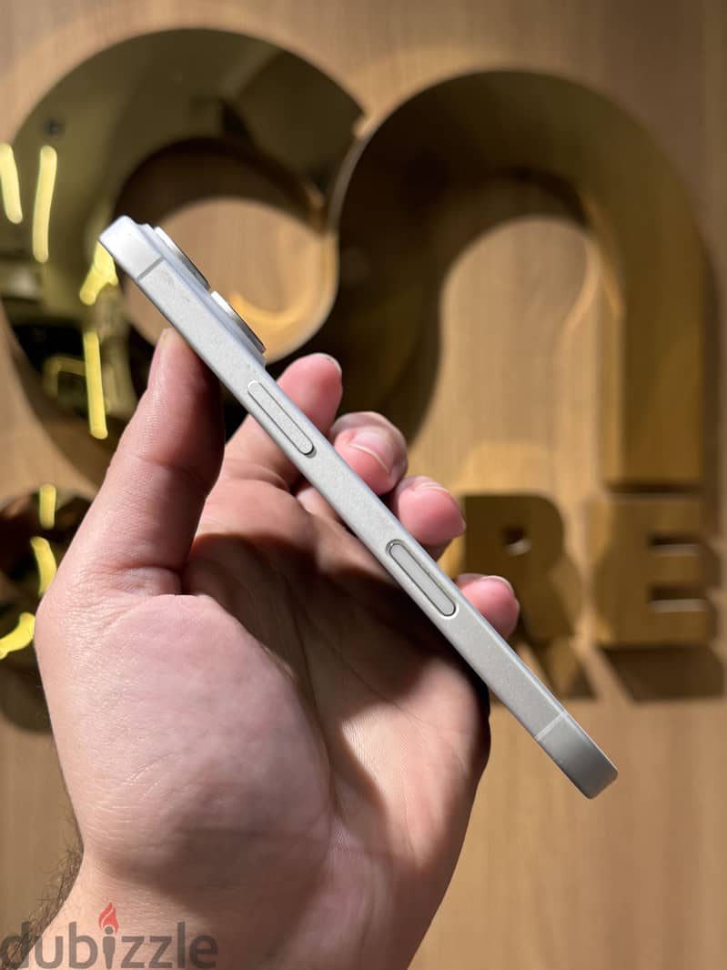 Apple - iPhone 16 2