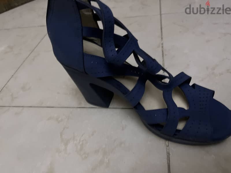 3 used shoes 2