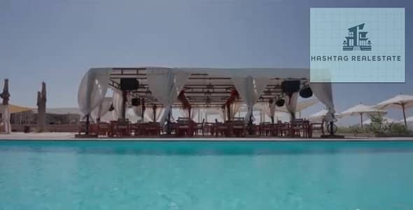 امتلك شاليه غرفة واحدة في NAIA BAY – رأس الحكمة واستمتع بصيف يبدأ من أول يوم استلام فوري – تشطيب كامل في واحدة من أجمل شواطئ رأس الحكمة