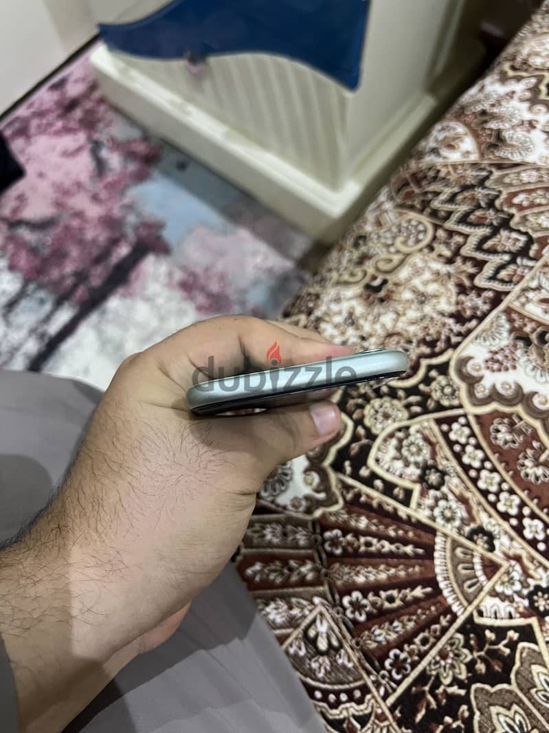 Apple - iPhone 11 2