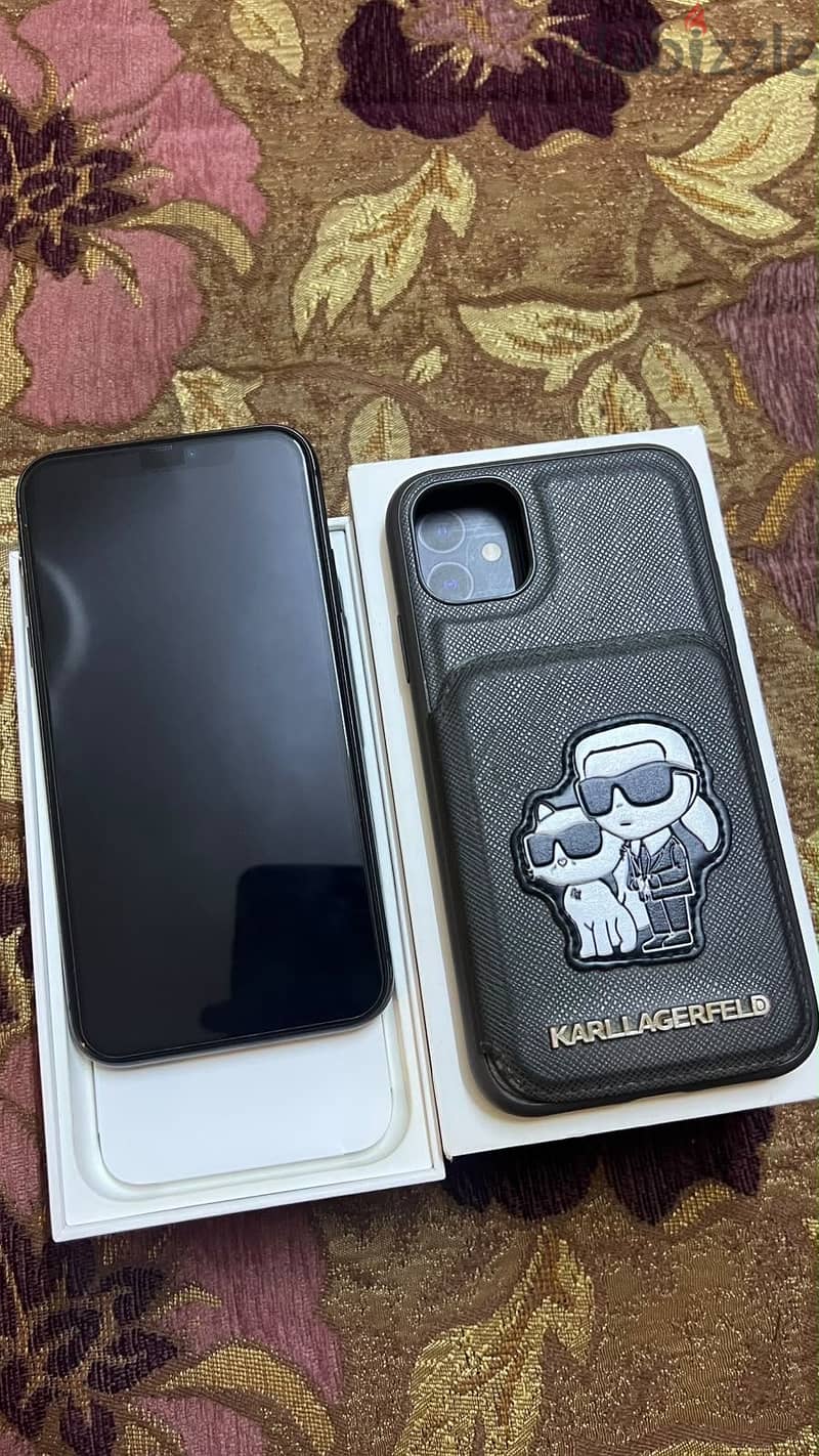 Apple - iPhone 11 2