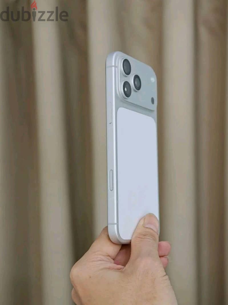 Apple - iPhone 17 Pro Max 1