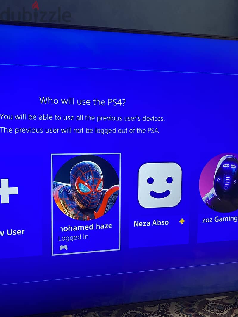 Play station 4 slim 2
