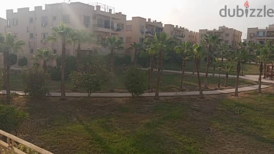 للايجار قانون جديد شقة فاضية منتجع النخيل أمام أكاديمية الشرطة بالتجمع