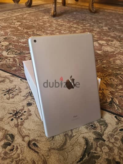 IPad 9th 256GB (used like new) ايباد الجيل التاسع