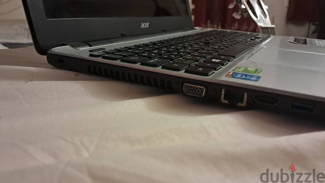 Acer Aspire E5-471G 3