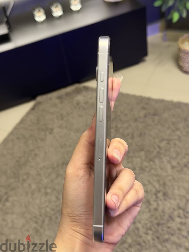 Apple - iPhone 16 Pro Max 3