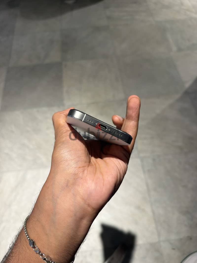 Apple - iPhone 15 Pro 1