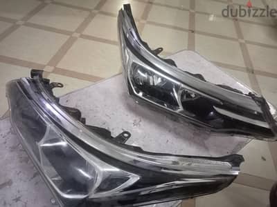 2 فانوس  امامى  كرولا ٢٠١٥-٢٠١٧
