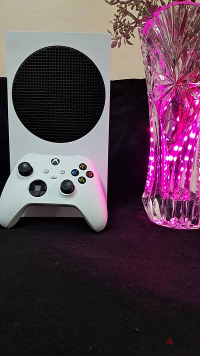 Xbox Series S ( New ) With Games