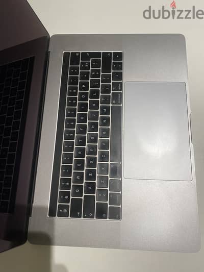 MacBook Pro 2018 15” Core i9 32GB 1TB SSD
